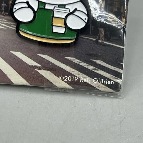 Bimtoy Tiny Ghost New York Comic Con Pin Set of 3 Pizza Hotdog Barista Vendor - Picture 4 of 4